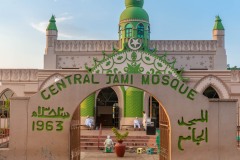 People inside of Central Jami Mosque